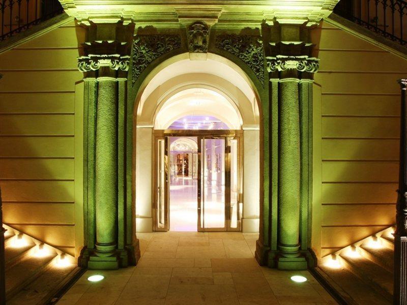 Готель The Grand - The Leading Of The World 5*