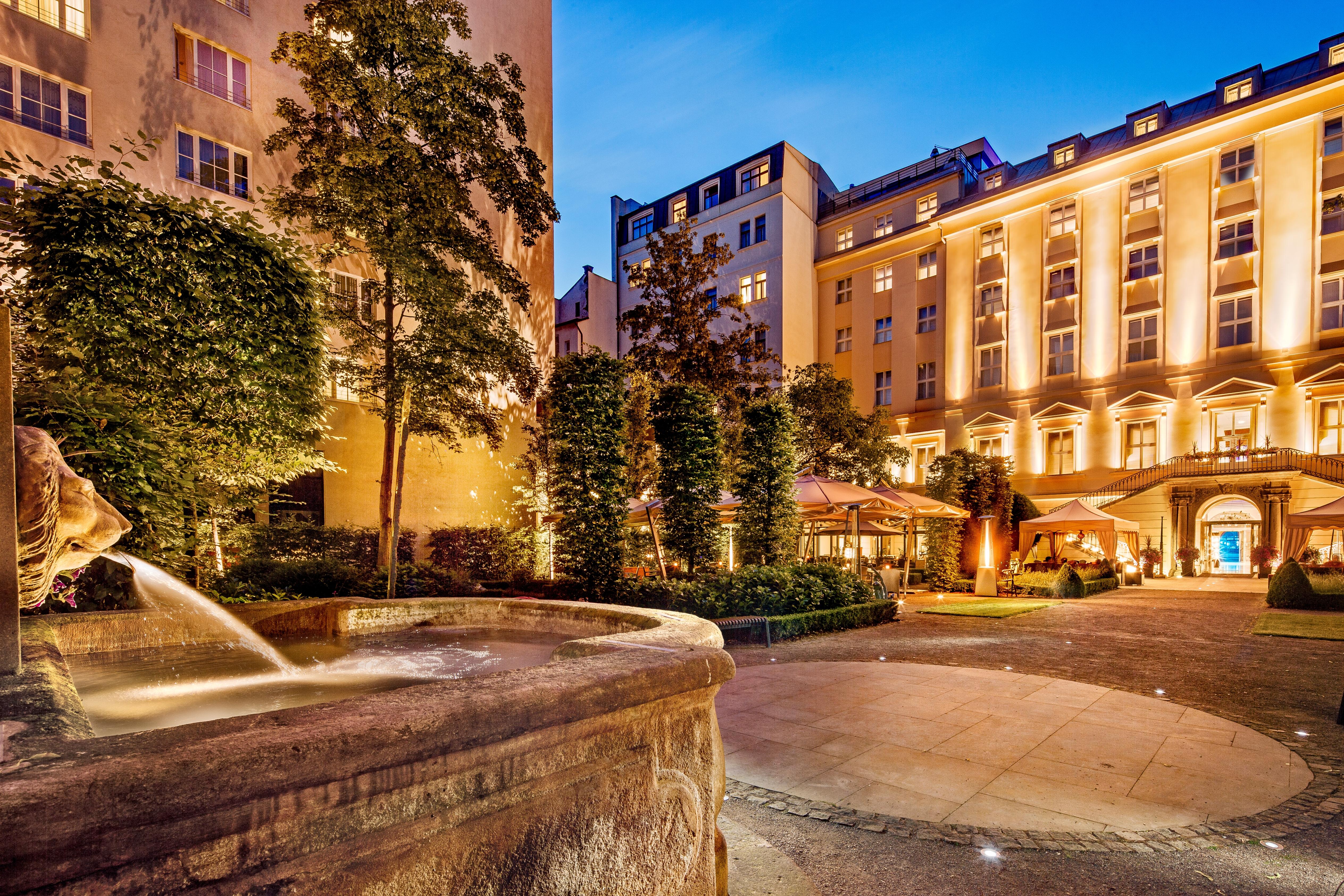 Отель The Grand - The Leading Of The World 5*